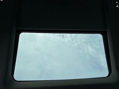 Certified 2022 Ford Explorer XLT w/ Equipment Group 202A image 18