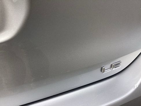 Used 2023 Toyota Highlander LE FWD image 18