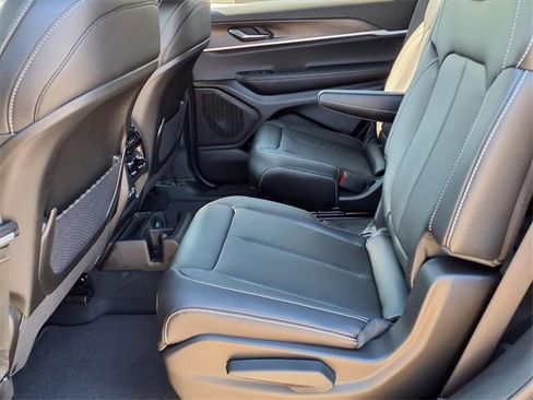 New 2025 Jeep Grand Cherokee L Limited w/ Trailer Tow Package image 9