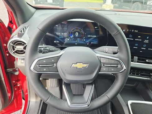 New 2027 Chevrolet Equinox LT FWD image 18
