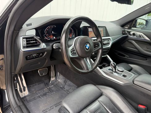Used 2021 BMW 430i Coupe w/ M Sport Package RWD image 12