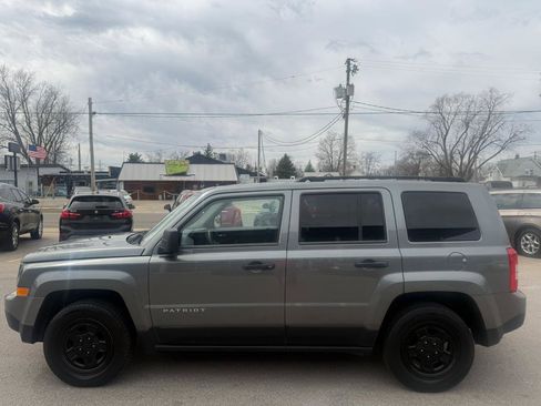 Used 2014 Jeep Patriot Sport image 2