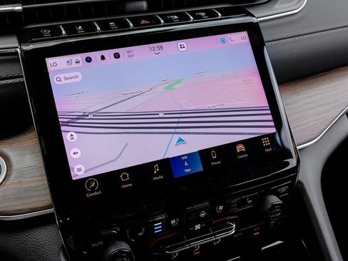 Used 2022 Jeep Grand Cherokee Summit image 6