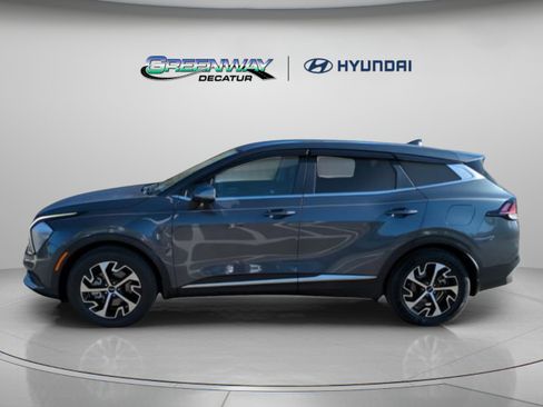 Used 2023 Kia Sportage EX FWD image 5