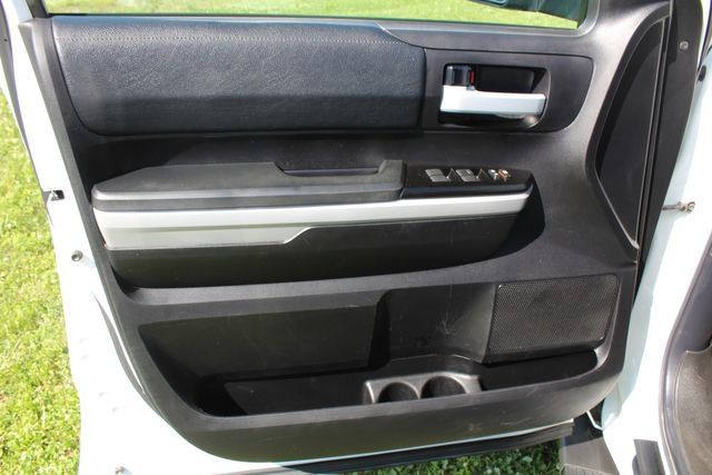Used 2021 Toyota Tundra SR5 w/ TRD Sport Package AWD/4WD image 20