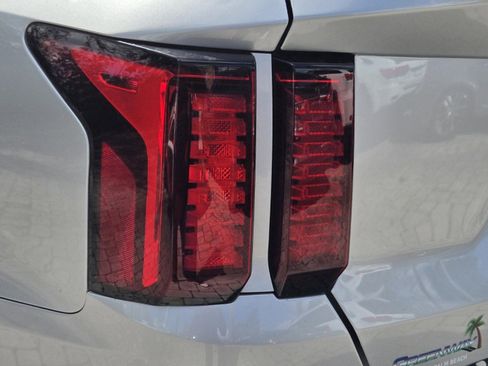 Used 2021 Kia Sorento S w/ Panoramic Sunroof Package image 12