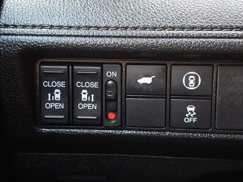 Used 2023 Honda Odyssey EX-L image 22