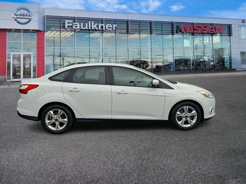 Used 2013 Ford Focus SE FWD image 7