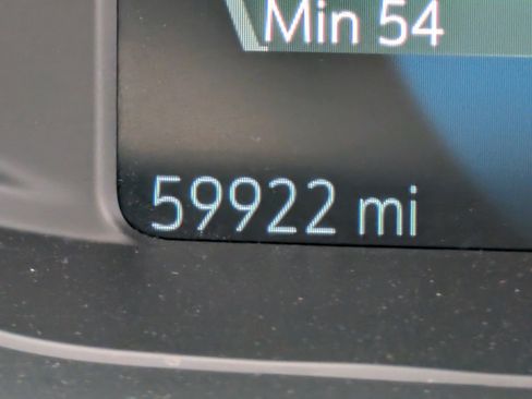 Used 2018 Chevrolet Bolt LT image 24