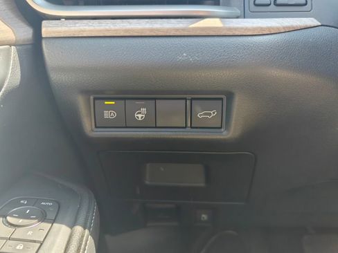Used 2024 Toyota Grand Highlander AWD image 14