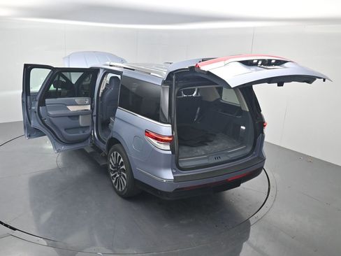 Used 2022 Lincoln Navigator Black Label image 50