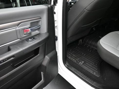Used 2023 RAM 1500 Classic SLT w/ Electronics Group AWD/4WD image 16
