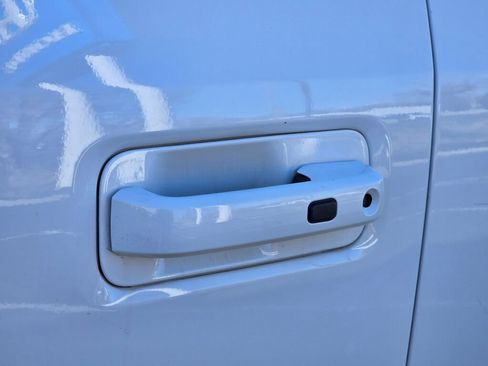 Used 2017 Ford F150 Lariat w/ Equipment Group 502A Luxury image 10