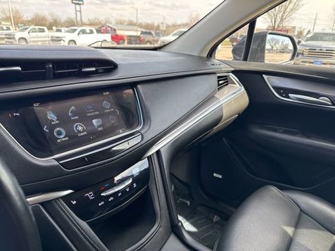 Used 2019 Cadillac XT5 Luxury AWD/4WD image 10