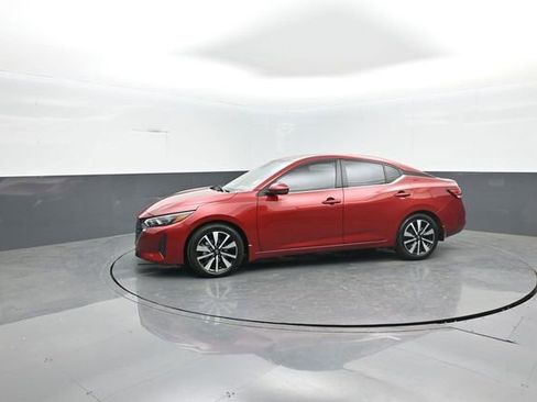 Used 2025 Nissan Sentra SV w/ SV Premium Package image 4