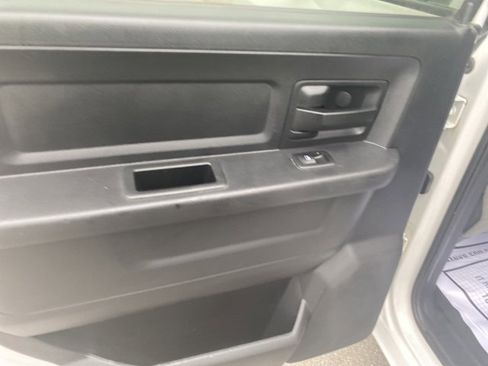 Used 2015 RAM 3500 Tradesman image 12