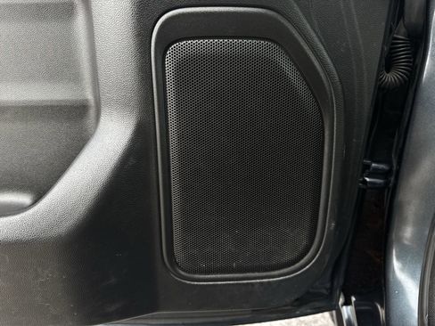 Used 2019 GMC Sierra 1500 AT4 image 25