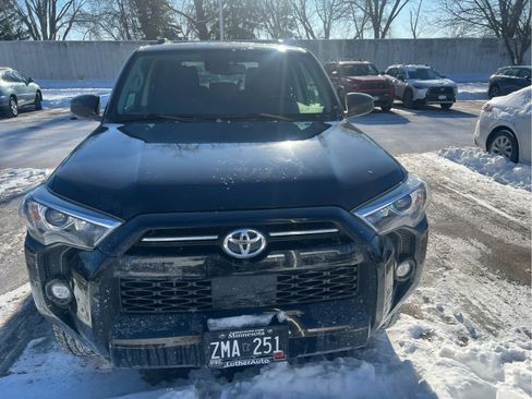 Certified 2021 Toyota 4Runner SR5 image 6