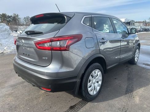 Used 2020 Nissan Rogue Sport S image 5