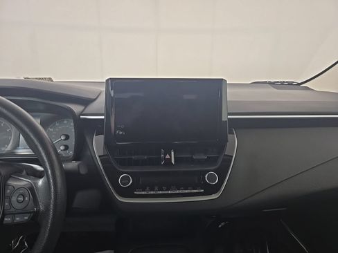 Used 2024 Toyota Corolla LE FWD image 10