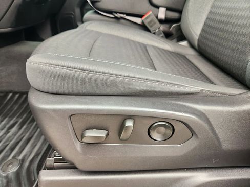 Certified 2023 Chevrolet Silverado 1500 Custom image 25