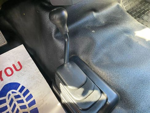 Used 2010 Ford F250 XLT image 14