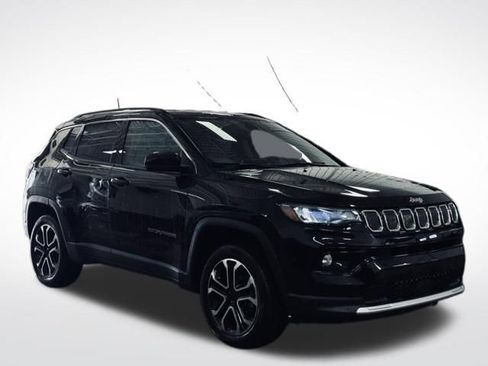 Certified 2022 Jeep Compass Limited image 5