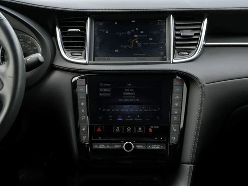 Used 2023 INFINITI QX50 Sport FWD image 13