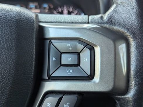 Used 2021 Ford Expedition Max XLT image 28