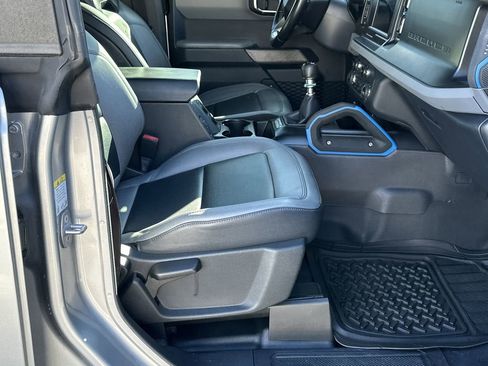 Used 2022 Ford Bronco Black Diamond image 14