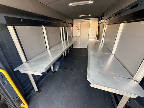 Used 2019 Ford Transit 250 148 High Roof Extended RWD image 14