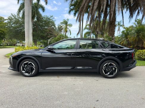 Used 2025 Kia K4 EX FWD image 6
