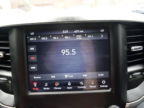 Used 2021 RAM 1500 Big Horn AWD/4WD image 25