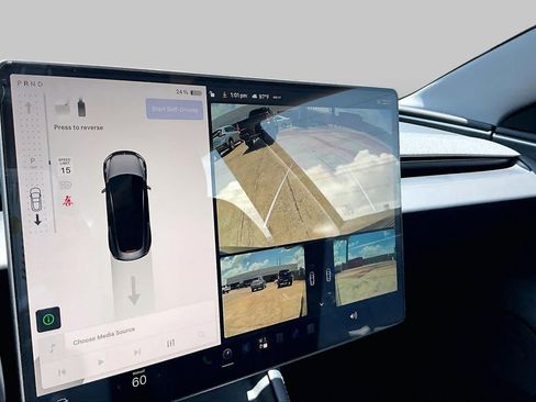 Used 2024 Tesla Model 3 Standard Range RWD image 25