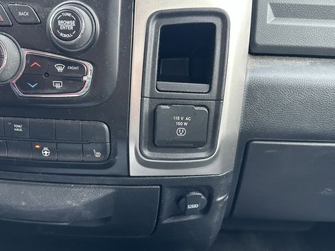 Used 2018 RAM 2500 Big Horn image 30