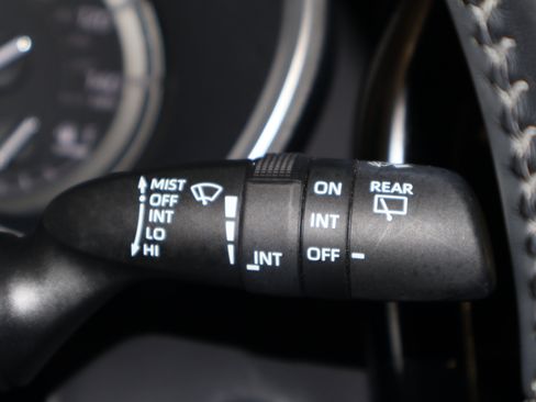 Used 2021 Toyota Highlander XSE image 23