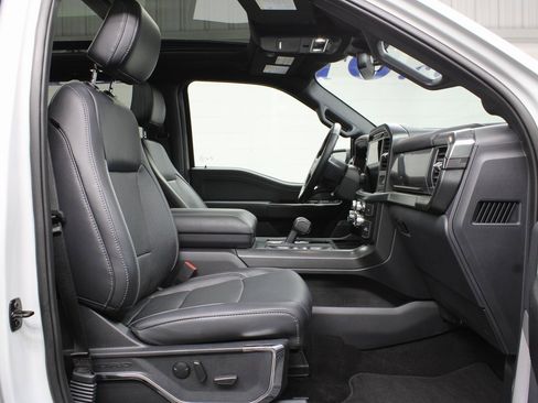 Used 2024 Ford F150 Lariat image 34