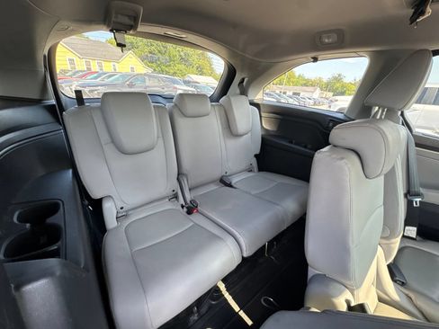 Used 2018 Honda Odyssey EX-L image 28