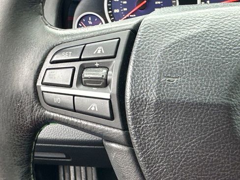 Used 2011 BMW 750i image 24