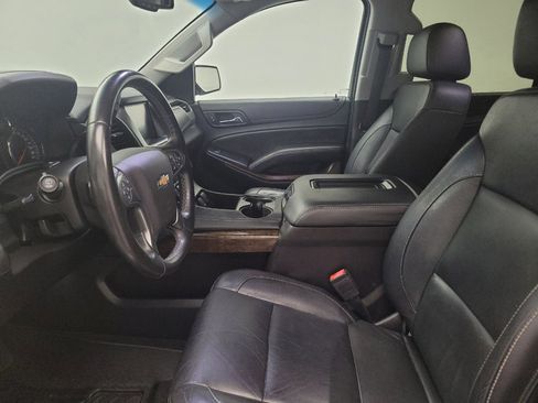 Used 2019 Chevrolet Suburban LT AWD/4WD image 17