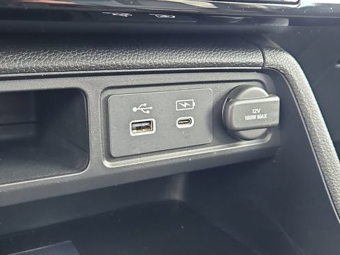 Certified 2023 Honda Pilot Touring image 19