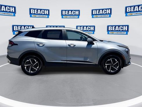 Used 2023 Kia Sportage LX AWD/4WD image 9