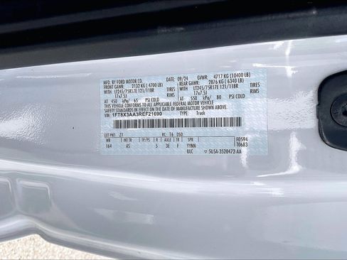 Used 2024 Ford F350 XL w/ XL Chrome Package image 32