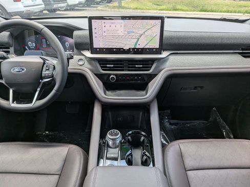 New 2026 Ford Explorer Platinum RWD image 14