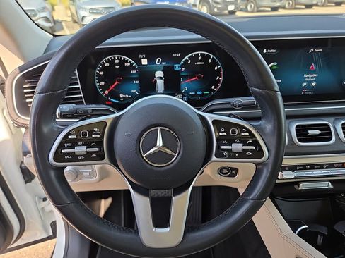 Used 2022 Mercedes-Benz GLS 450 4MATIC image 21