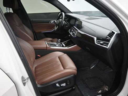 Used 2020 BMW X5 M50i w/ Premium Package AWD/4WD image 23