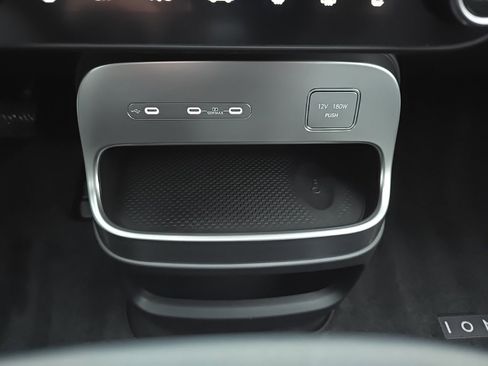 Certified 2026 Hyundai Ioniq 9 Limited image 17