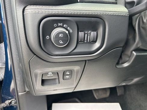 Used 2023 RAM 1500 Limited AWD/4WD image 17