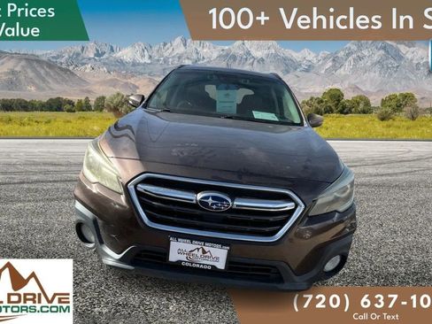 Used 2019 Subaru Outback 2.5i Touring image 2