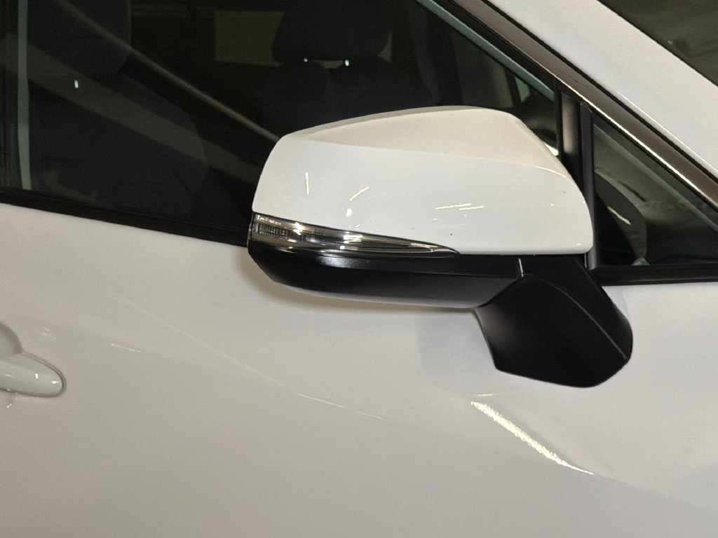 Used 2025 Toyota RAV4 XLE w/ Convenience Package AWD/4WD image 9